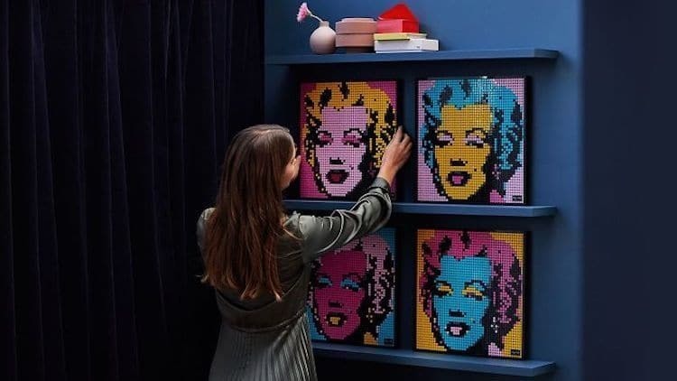 Блог - LEGO представила постеры знаменитостей, которые можно повесить на стену LEGO представила постеры знаменитостей, которые можно повесить на стену