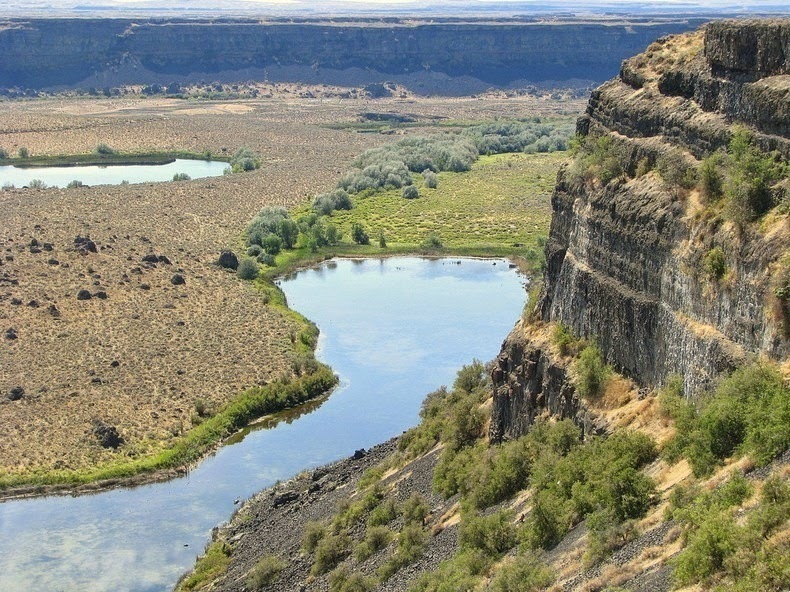 Блог - Водопад Драй-Фолс: самый большой водопад планеты, которого больше нет Водопад Драй-Фолс: самый большой водопад планеты, которого больше нет