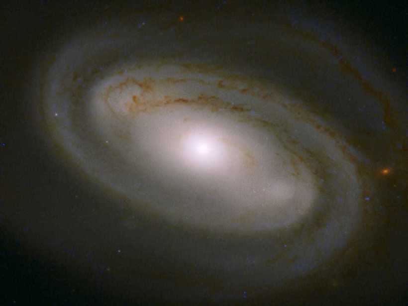 Блог - Hubble сделал потрясающие фото далекой галактики Hubble сделал потрясающие фото далекой галактики