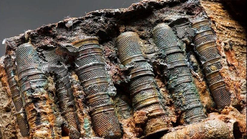 Тысячи уникальных предметов обнаружены на месте крушения корабля Rooswijk 1740 года