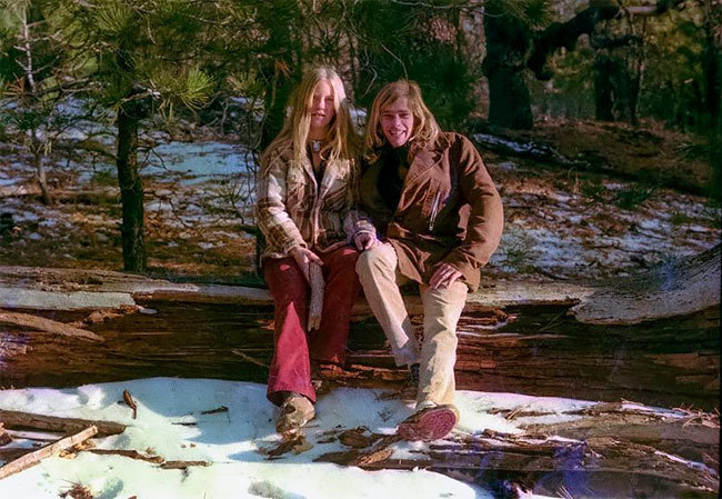 Блог - Проникновенные портреты молодежи Сан-Диего в начале 1970-х, отражающие дух времени Проникновенные портреты молодежи Сан-Диего в начале 1970-х, отражающие дух времени