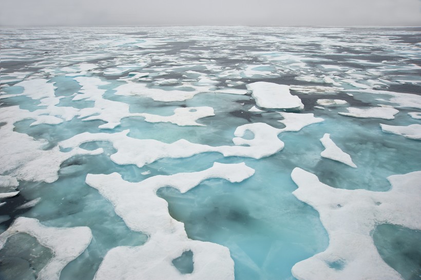 Блог - Чем опасны озера из талой воды на поверхности льда в Арктике Чем опасны озера из талой воды на поверхности льда в Арктике
