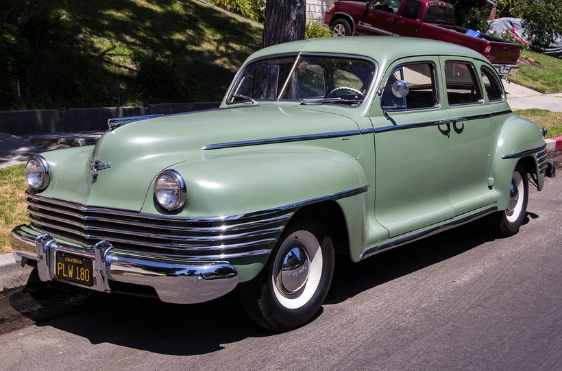 Chrysler Royal 1942 года Chrysler Royal 1942 года