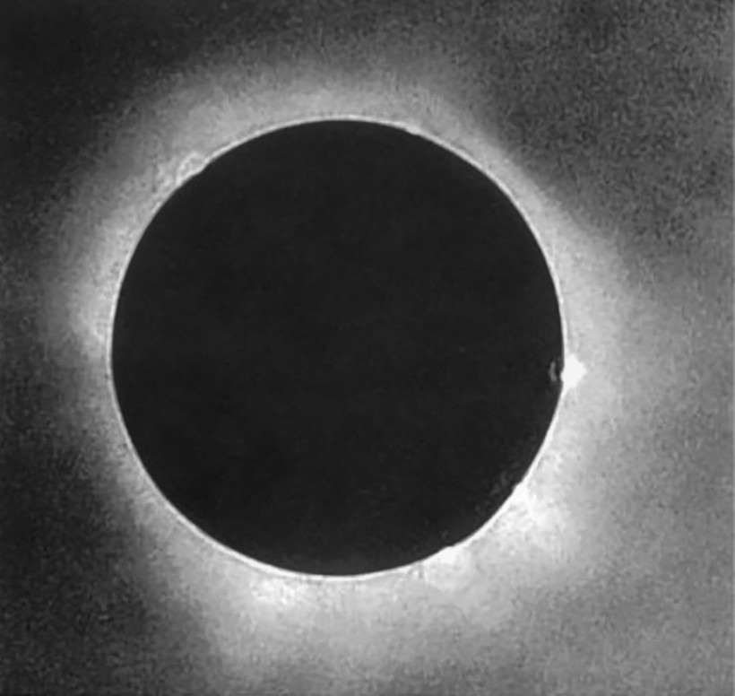 Обрезанная фотография Юлиуса Берковски Обрезанная фотография Юлиуса Берковски