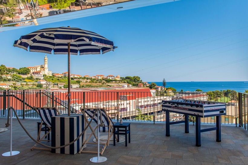 Блог - На пляже в The Mall Luxury Outlets На пляже в The Mall Luxury Outlets
