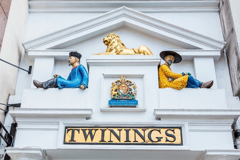 Здание компании Twinings, выпускающей чай с 1706 года Здание компании Twinings, выпускающей чай с 1706 года