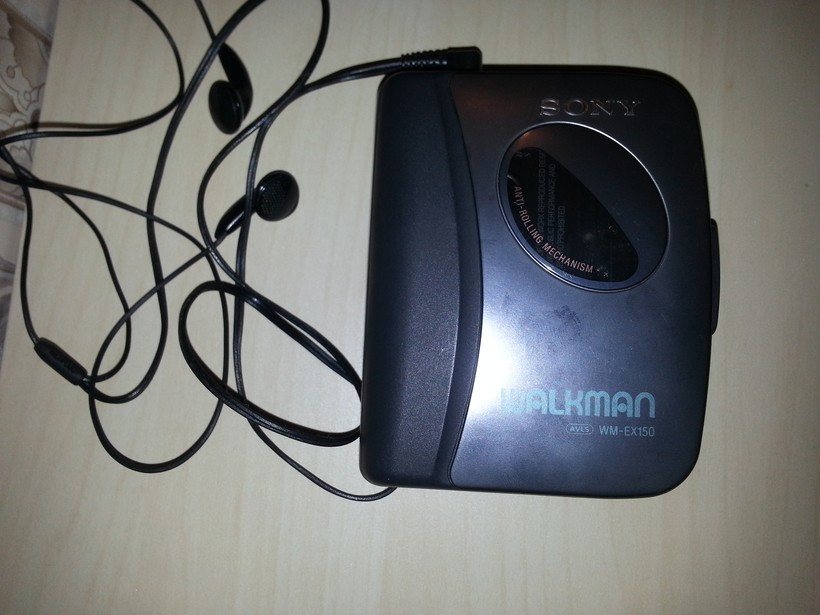 Знаменитый плеер Walkman Знаменитый плеер Walkman