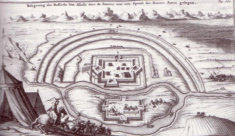 Гравюра с изображением осады Албазина из книги Николааса Витсена, 1692 год Гравюра с изображением осады Албазина из книги Николааса Витсена, 1692 год