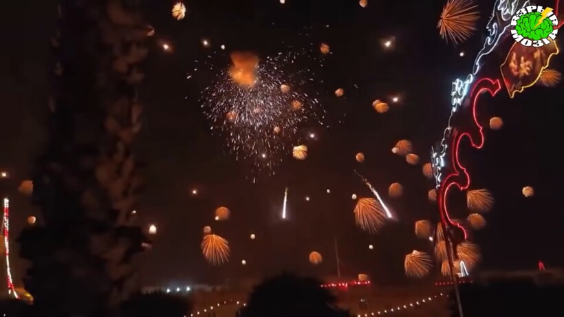 Блог - Видео: Топ-5 самых красочных и больших праздничных фейерверков Видео: Топ-5 самых красочных и больших праздничных фейерверков