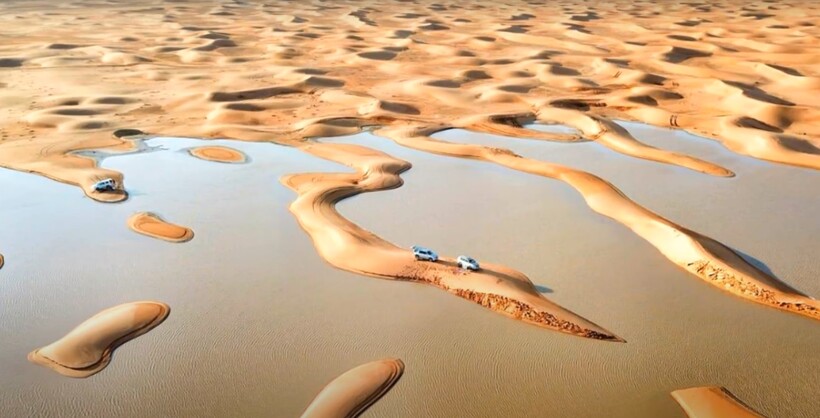 Блог - Видео: Новое чудо в пустыне — на песке появляются огромные озера Видео: Новое чудо в пустыне — на песке появляются огромные озера