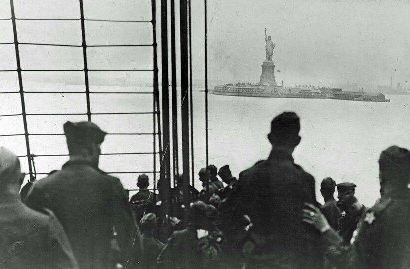 История статуи Свободы от строительства до наших дней в 16 фотографиях