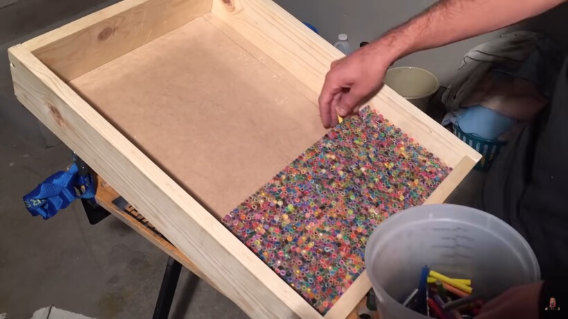 Блог - Видео: Гитара из тысячи цветных карандашей Видео: Гитара из тысячи цветных карандашей