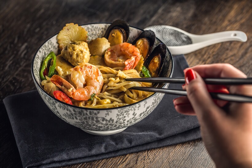 Карта: самая популярная еда, которую в разных странах заказывают на дом