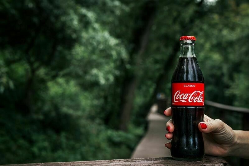Блог - Санта-Клаус и какао: 5 фактов о Coca-Cola, которые сделали ее популярной Санта-Клаус и какао: 5 фактов о Coca-Cola, которые сделали ее популярной