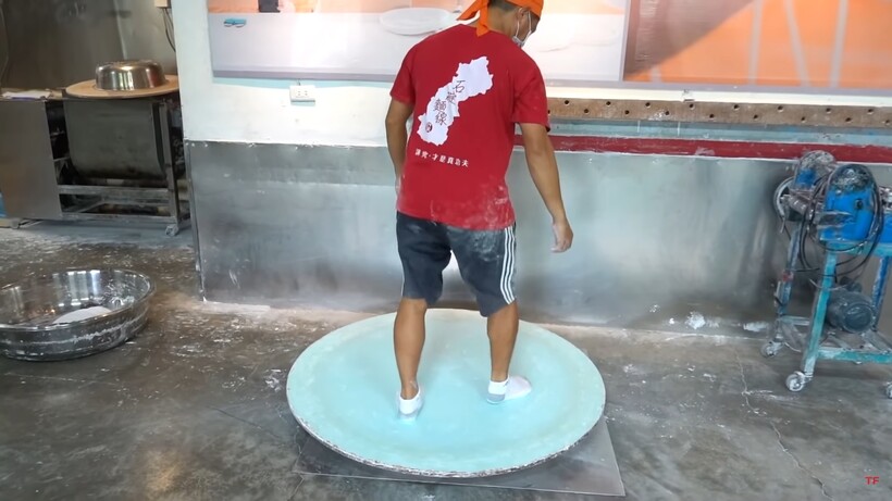 Блог - Видео: Как делают китайскую лапшу ручной работы на Тайване Видео: Как делают китайскую лапшу ручной работы на Тайване