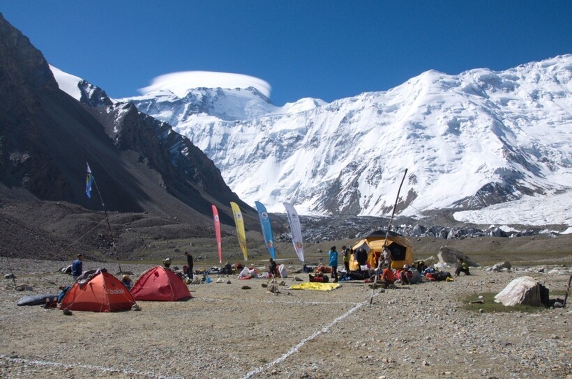 Лагерь альпинистов