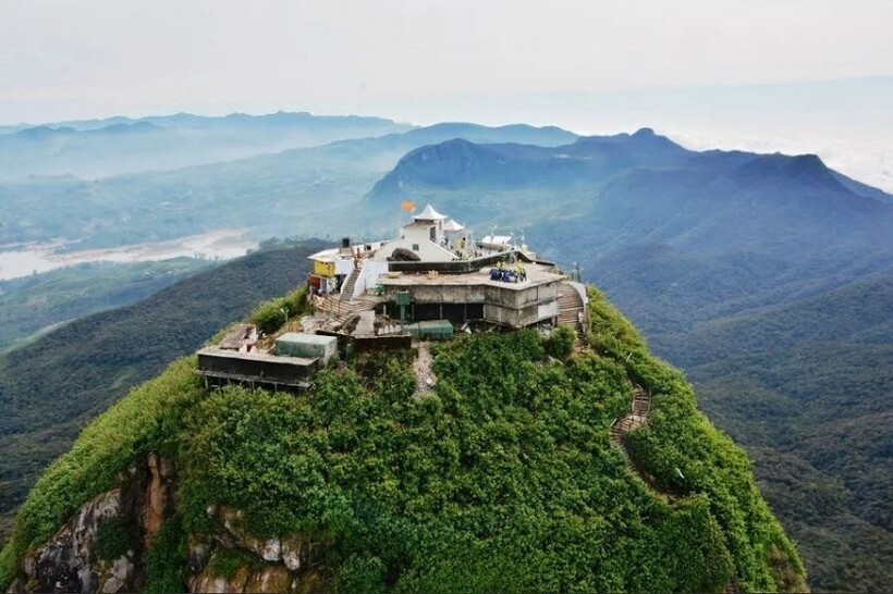 Храм на вершине пика Адама