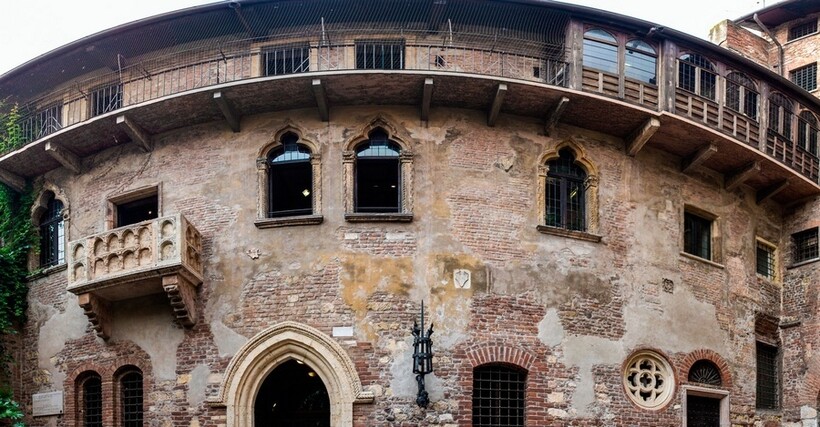 Сегодняшние балконы используются для чего угодно, но точно не для удобной стрельбы из лука Сегодняшние балконы используются для чего угодно, но точно не для удобной стрельбы из лука