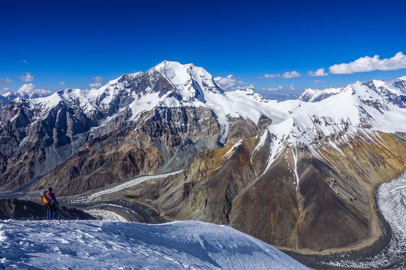 Вид на пик Корженевской