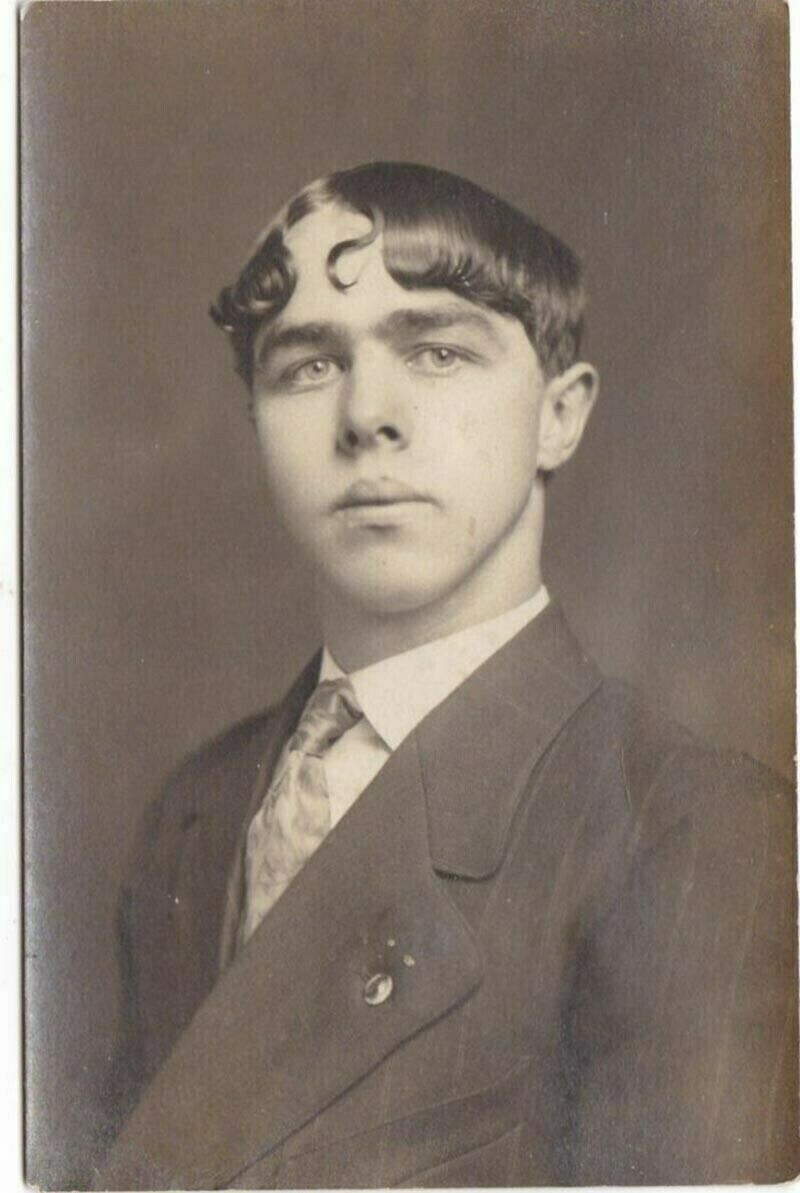 Блог - 14 фотодоказательств, что раньше у мужчин были странные прически 14 фотодоказательств, что раньше у мужчин были странные прически