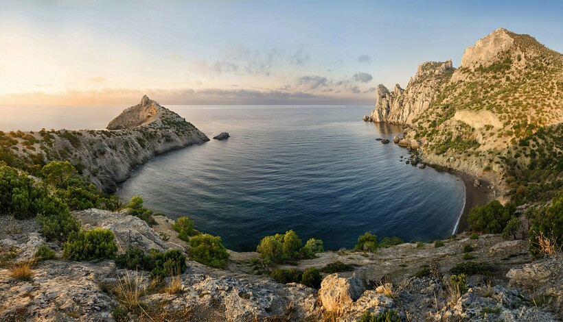 Бухта Голубая, Караул-Оба и мыс Капчик