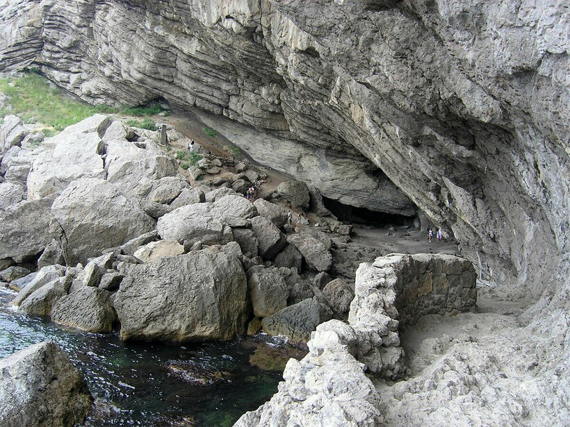 Грот Голицына (Шаляпина)