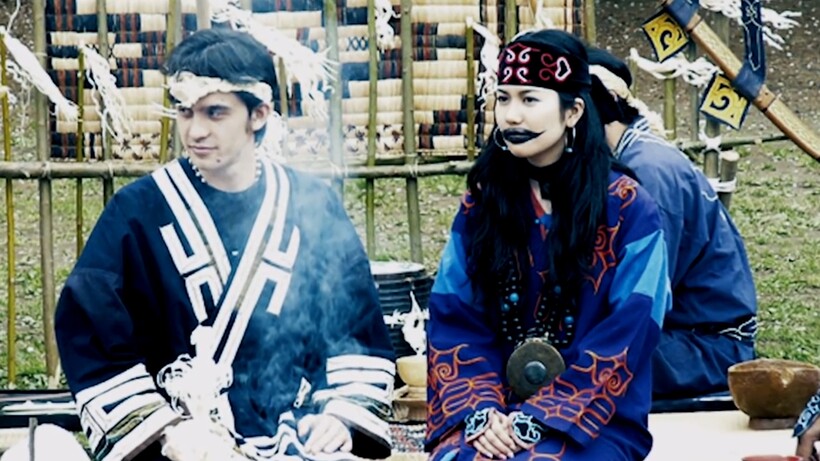 Блог - Видео: Зачем девушки айну делали татуировку на губах, напоминающую улыбку Джокера Видео: Зачем девушки айну делали татуировку на губах, напоминающую улыбку Джокера