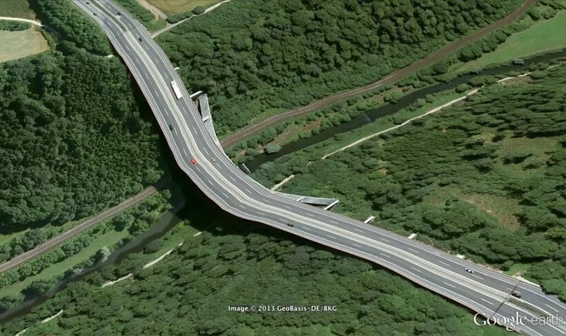 Блог - 15 фотографий из Google Earth, которые противоречат здравому смыслу 15 фотографий из Google Earth, которые противоречат здравому смыслу