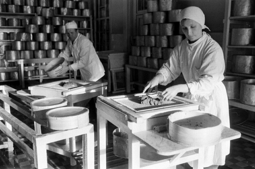 13 снимков фотографа из США, который приехал в СССР, чтобы снять добычу черной икры