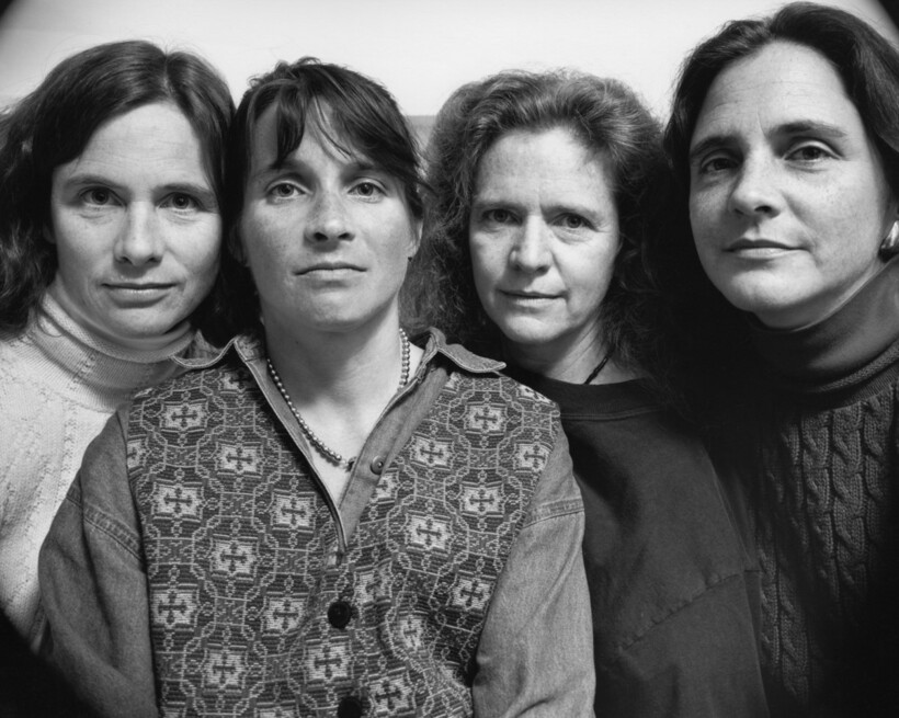 21 удивительный снимок сестер, которые сорок лет фотографировались вместе