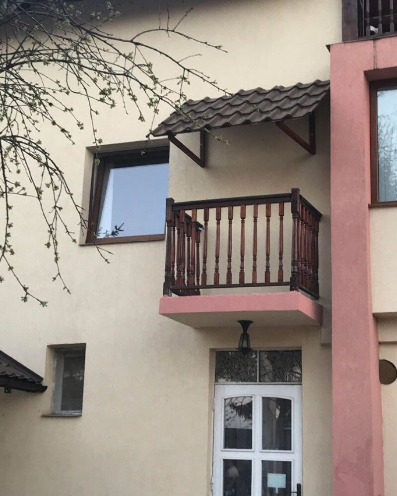 Блог - Шедевры самостроя: 16 уж очень странных балконов с изюминкой Шедевры самостроя: 16 уж очень странных балконов с изюминкой