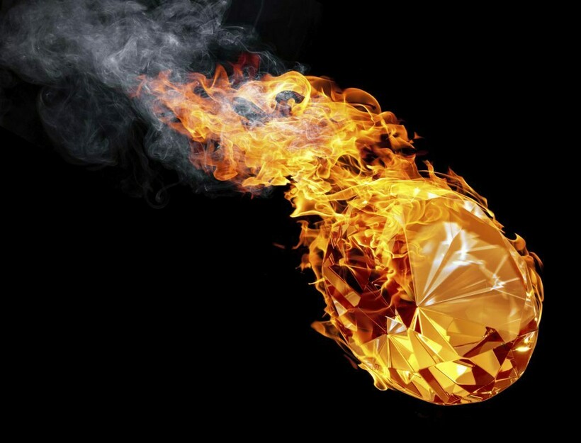 Блог - 5 способов отличить настоящий бриллиант от фианита и других бюджетных заменителей 5 способов отличить настоящий бриллиант от фианита и других бюджетных заменителей