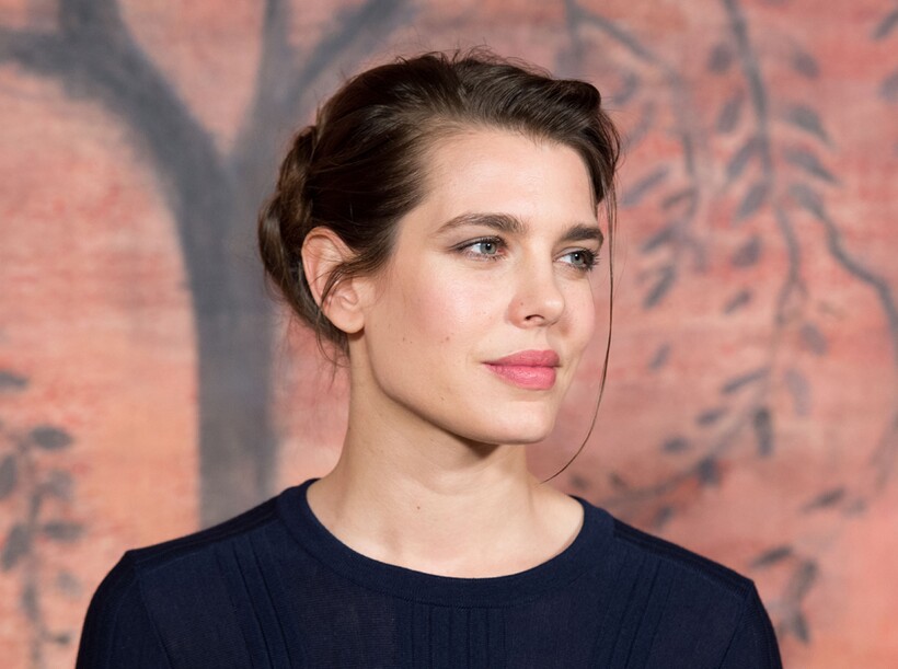 Шарлотта нисколько не печалится, что ей не суждено править, и живет яркой жизнью Шарлотта нисколько не печалится, что ей не суждено править, и живет яркой жизнью