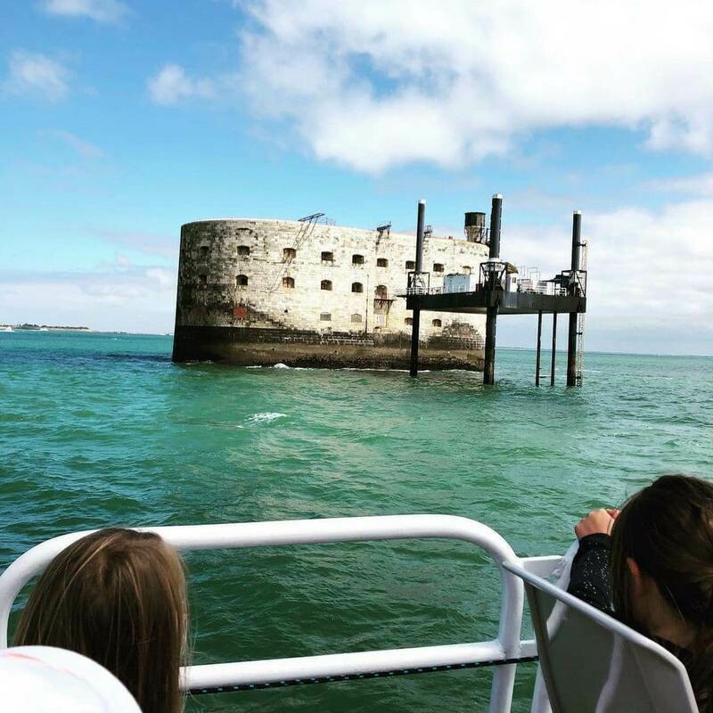 Бойяр с катера. @papillonetdemoiselles/instagram.com Бойяр с катера. @papillonetdemoiselles/instagram.com