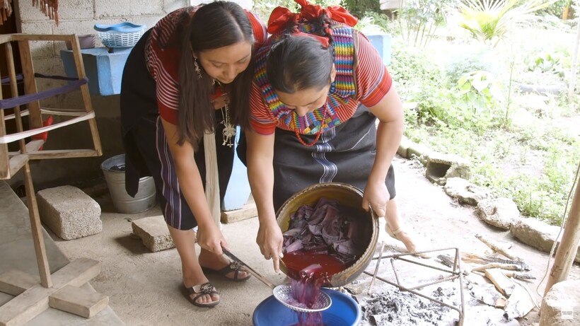 Блог - Видео: Как женщины майя в Гватемале отстаивают свои права при помощи ткачества Видео: Как женщины майя в Гватемале отстаивают свои права при помощи ткачества