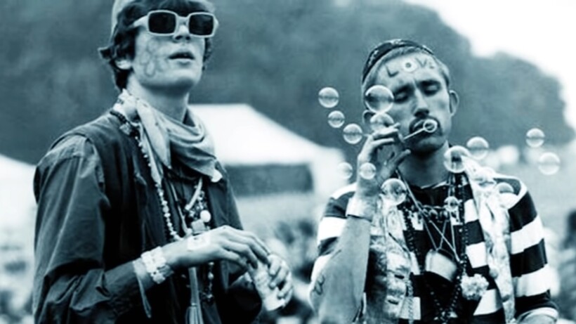 Блог - Видео: Куда пропали хиппи — история исчезновения «детей цветов»  Видео: Куда пропали хиппи — история исчезновения «детей цветов»