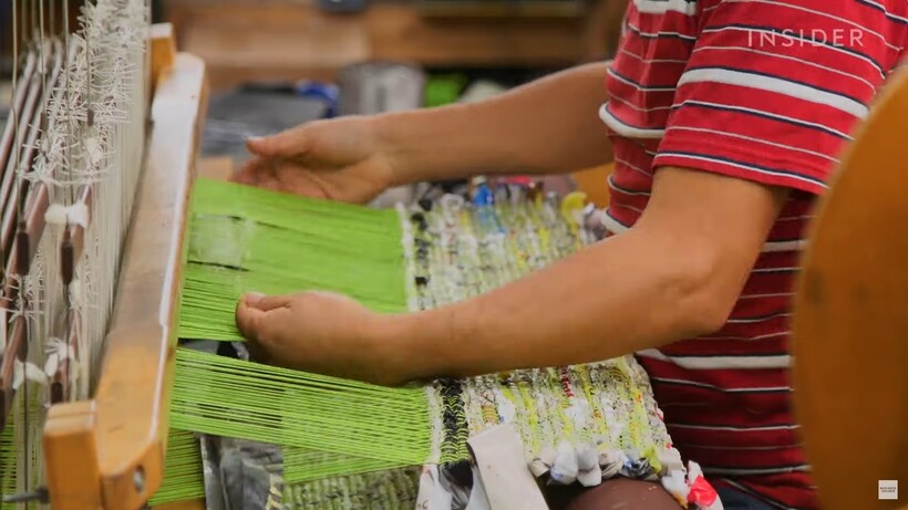 Блог - Как в США делают дизайнерские сумки из мусорных пакетов, чтобы не выбрасывать их Как в США делают дизайнерские сумки из мусорных пакетов, чтобы не выбрасывать их