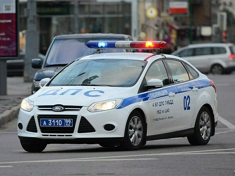 Так выглядят современные полицейские машины в России. Фото: carteka.com Так выглядят современные полицейские машины в России. Фото: carteka.com