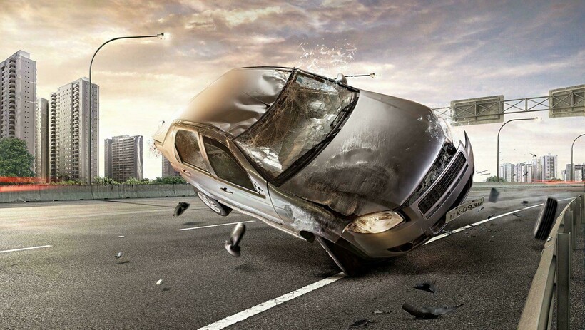 Сильным боковым ветром может сдуть автомобиль, двигающийся на большой скорости на открытом участке дороги. Фото: vseprivoroti.ru Сильным боковым ветром может сдуть автомобиль, двигающийся на большой скорости на открытом участке дороги. Фото: vseprivoroti.ru