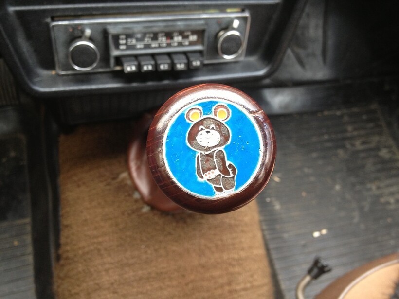 Блог - Изолента, розочки и ковры: 7 приемов тюнинга автомобиля в СССР Изолента, розочки и ковры: 7 приемов тюнинга автомобиля в СССР