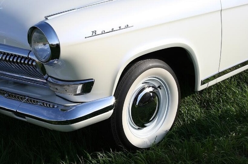 Блог - Изолента, розочки и ковры: 7 приемов тюнинга автомобиля в СССР Изолента, розочки и ковры: 7 приемов тюнинга автомобиля в СССР