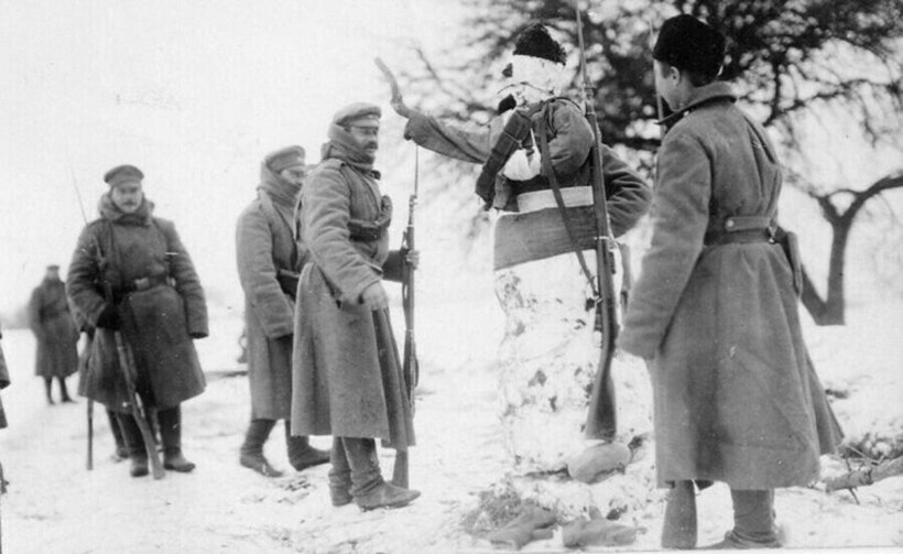 Блог - 15 старых фотографий, доказывающих, что в России всегда любили снеговиков 15 старых фотографий, доказывающих, что в России всегда любили снеговиков