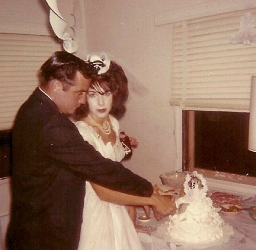 Блог - 18 худших снимков влюбленных пар, которыми они и их дети поделились в интернете 18 худших снимков влюбленных пар, которыми они и их дети поделились в интернете