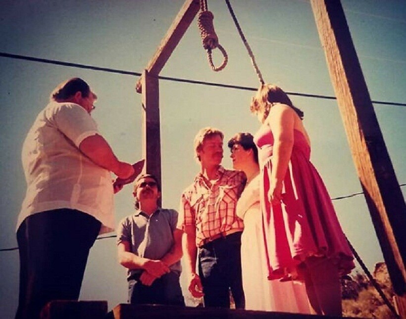 Блог - 18 худших снимков влюбленных пар, которыми они и их дети поделились в интернете 18 худших снимков влюбленных пар, которыми они и их дети поделились в интернете