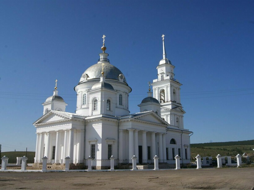 Храм Воскресения Христова в Кяхте. Фото: pravoslavnaya-buryatiya.ru  Храм Воскресения Христова в Кяхте. Фото: pravoslavnaya-buryatiya.ru