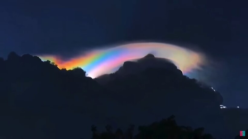 Блог - Видео: Редкое радужное облако в Китае ошеломляет жителей и предсказывает непогоду Видео: Редкое радужное облако в Китае ошеломляет жителей и предсказывает непогоду