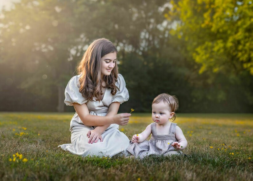 Блог - Фотограф показал удивительное внешнее сходство и близость 15 сестер Фотограф показал удивительное внешнее сходство и близость 15 сестер