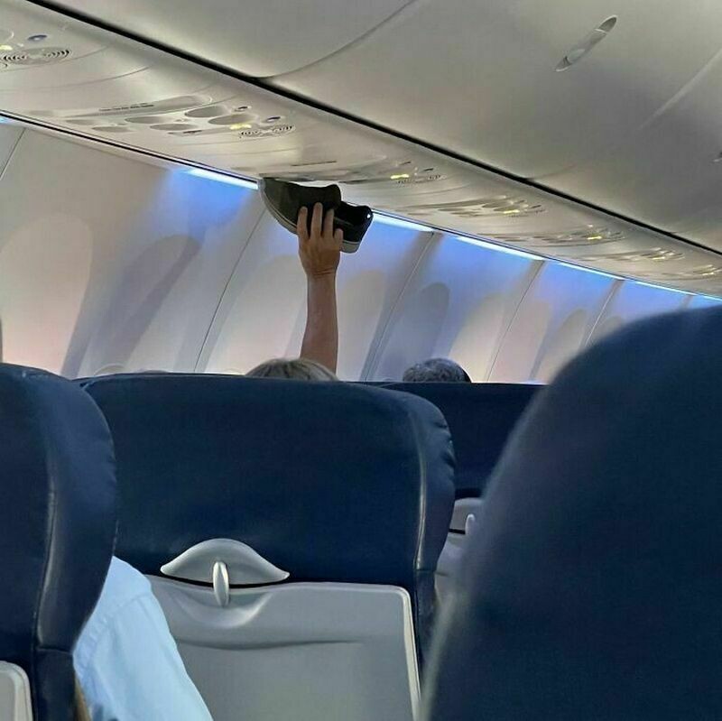 Блог - 15 пассажиров в самолете, которые выведут из себя любого 15 пассажиров в самолете, которые выведут из себя любого