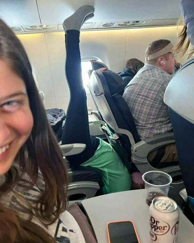 Блог - 15 пассажиров в самолете, которые выведут из себя любого 15 пассажиров в самолете, которые выведут из себя любого