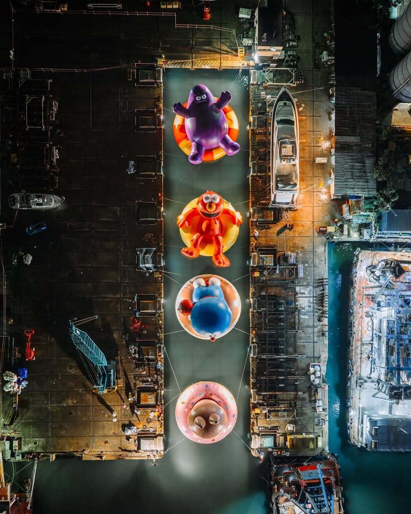 Гигантские Лабубу и поплавали в гавани Гонконга - похожая новость на Toplenta